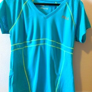 EUC size L Fila running tee